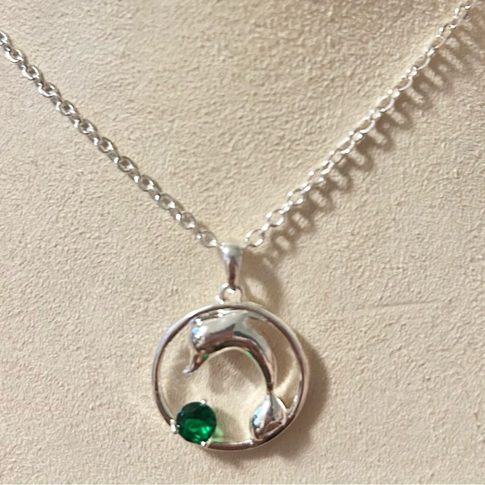 Silver Toned Dolphin Pendant with Green Rhinestone Chain Necklace (NWOT)